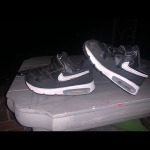 Toddler Nike Air max 90 size 9c